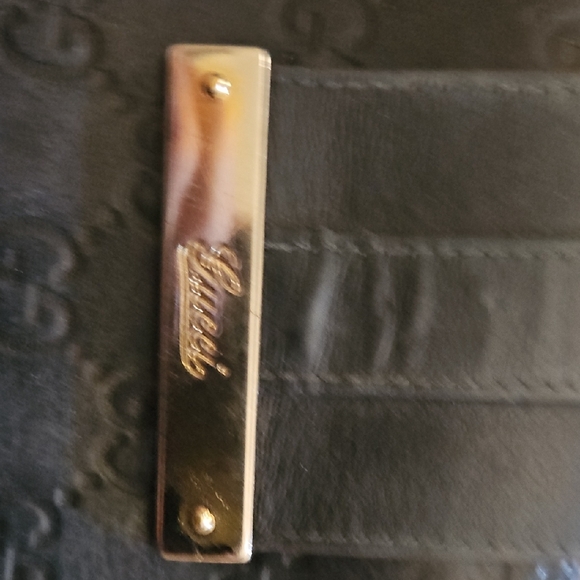 Gucci Black Wallet with Gold Detail - Picture 3 of 3